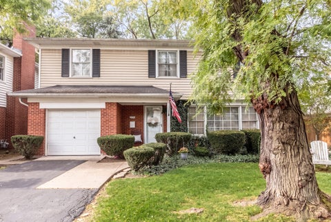 Photo of 608 S Walnut Avenue, Arlington Heights, IL 60005 (MLS # 12791940)