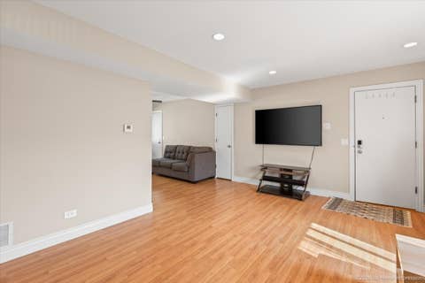 Tiny photo for 8510 W Catherine Avenue #3S, Chicago, IL 60656 (MLS # 12741675)