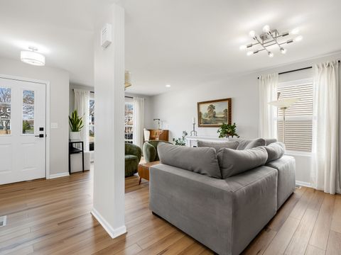 Tiny photo for 289 W Daisy Circle, Romeoville, IL 60446 (MLS # 12608245)