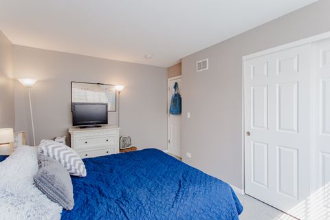 Tiny photo for 167 Southwicke Drive, Streamwood, IL 60107 (MLS # 12435485)