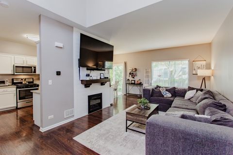 Tiny photo for 167 Southwicke Drive, Streamwood, IL 60107 (MLS # 12435485)