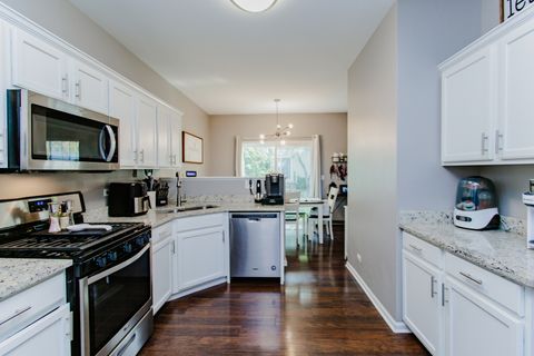 Tiny photo for 167 Southwicke Drive, Streamwood, IL 60107 (MLS # 12435485)