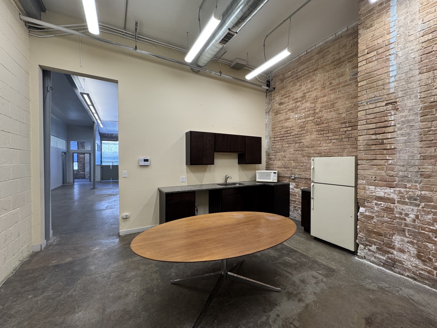 452 N Claremont Avenue