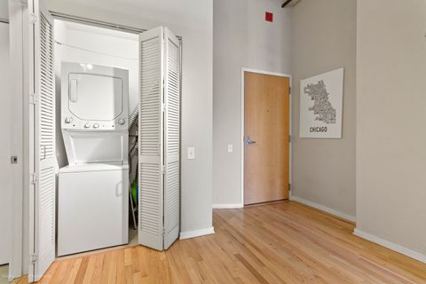 Tiny photo for 900 N KINGSBURY Street #780, Chicago, IL 60610 (MLS # 12623641)