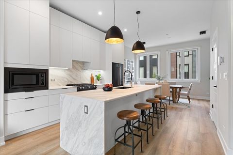 Tiny photo for 3209 N Kildare Avenue, Chicago, IL 60641 (MLS # 12492343)
