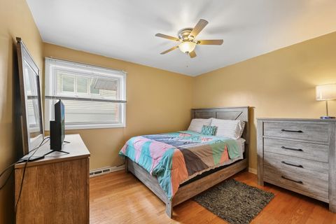 Tiny photo for 4437 W 100th Street, Oak Lawn, IL 60453 (MLS # 12596090)