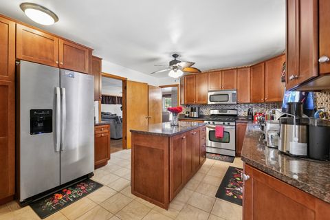 Tiny photo for 4437 W 100th Street, Oak Lawn, IL 60453 (MLS # 12596090)