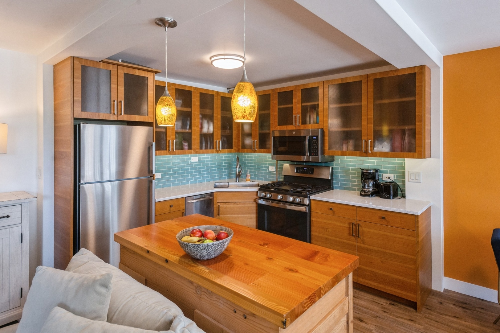 400 E Randolph Street 827