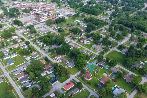 Tiny photo for 602 W Ray Avenue, Christopher, IL 62822 (MLS # 12670291)