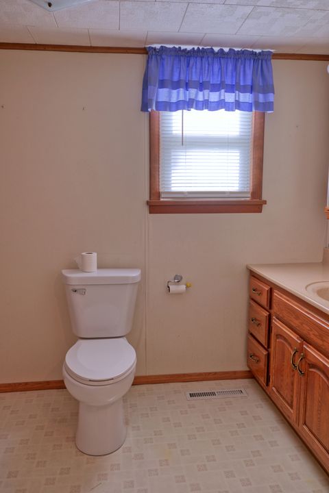 Tiny photo for 602 W Ray Avenue, Christopher, IL 62822 (MLS # 12670291)