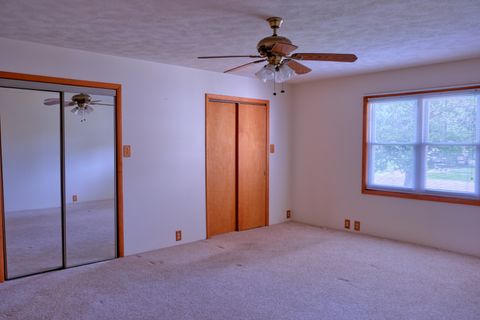 Tiny photo for 602 W Ray Avenue, Christopher, IL 62822 (MLS # 12670291)