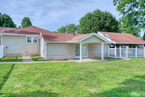 Tiny photo for 602 W Ray Avenue, Christopher, IL 62822 (MLS # 12670291)