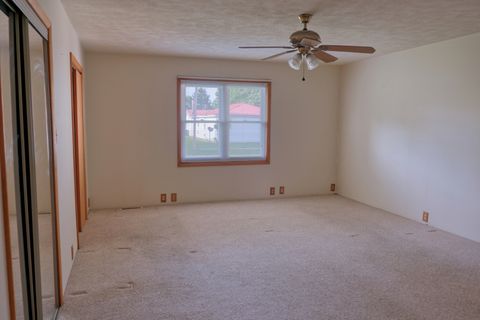 Tiny photo for 602 W Ray Avenue, Christopher, IL 62822 (MLS # 12670291)