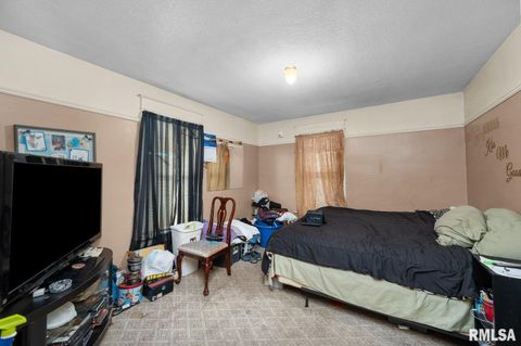 Tiny photo for 1104 29TH Avenue, Rock Island, IL 61001 (MLS # QC4267568)