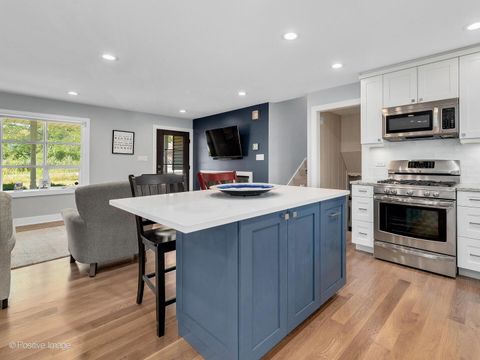 Tiny photo for 5735 Virginia Avenue, Clarendon Hills, IL 60514 (MLS # 12502900)