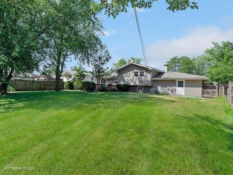 Tiny photo for 5735 Virginia Avenue, Clarendon Hills, IL 60514 (MLS # 12502900)