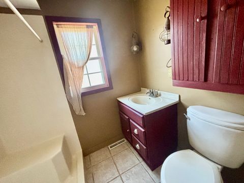 Tiny photo for 909 E 4th Street, Belvidere, IL 61008 (MLS # 12612579)