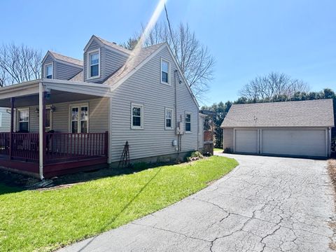 Tiny photo for 909 E 4th Street, Belvidere, IL 61008 (MLS # 12612579)