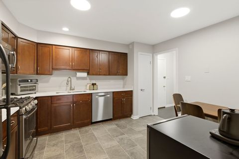 Tiny photo for Evanston, IL 60201 (MLS # 12628646)