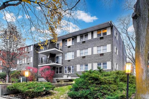 Photo of 8700 Skokie Boulevard #3PS, Skokie, IL 60077 (MLS # 12522159)