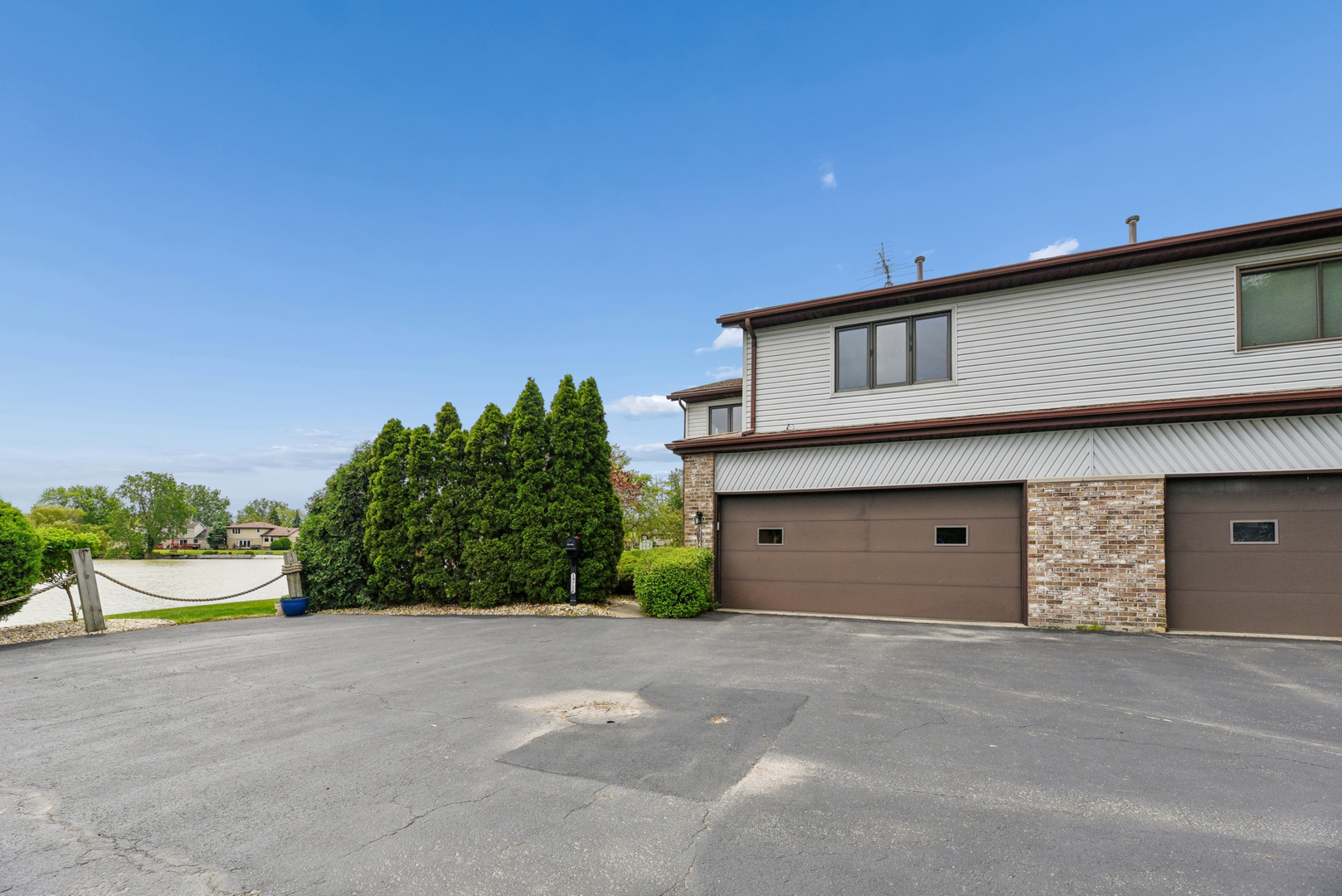19726 Lake Shore Drive Court