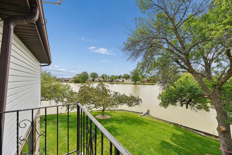 Tiny photo for 19726 Lake Shore Drive Court, Lynwood, IL 60411 (MLS # 12654674)