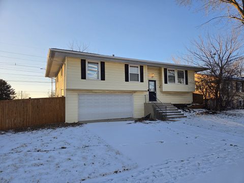 Photo of 300 Hickory Avenue, Romeoville, IL 60446 (MLS # 12556861)