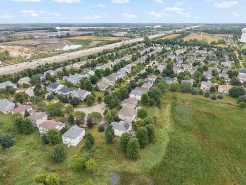 Tiny photo for 5961 Mackinac Lane, Hoffman Estates, IL 60192 (MLS # 12767523)