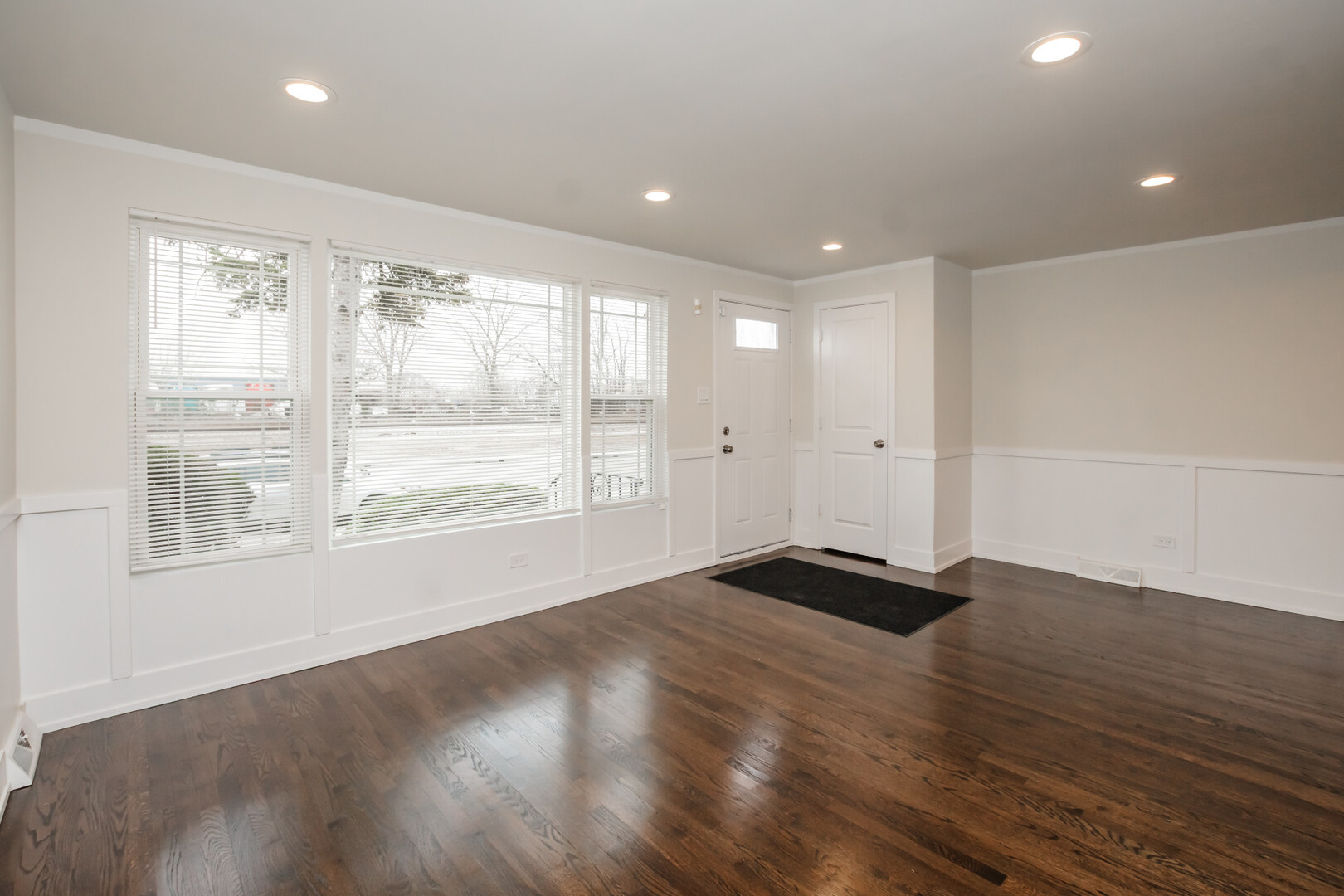 9314 S Vincennes Avenue