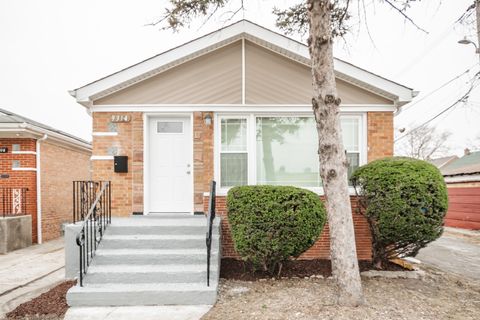 Photo of 9314 S Vincennes Avenue, Chicago, IL 60620 (MLS # 12584532)