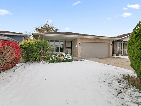 Tiny photo for 759 Mcarthur Court, Dolton, IL 60419 (MLS # 12517960)