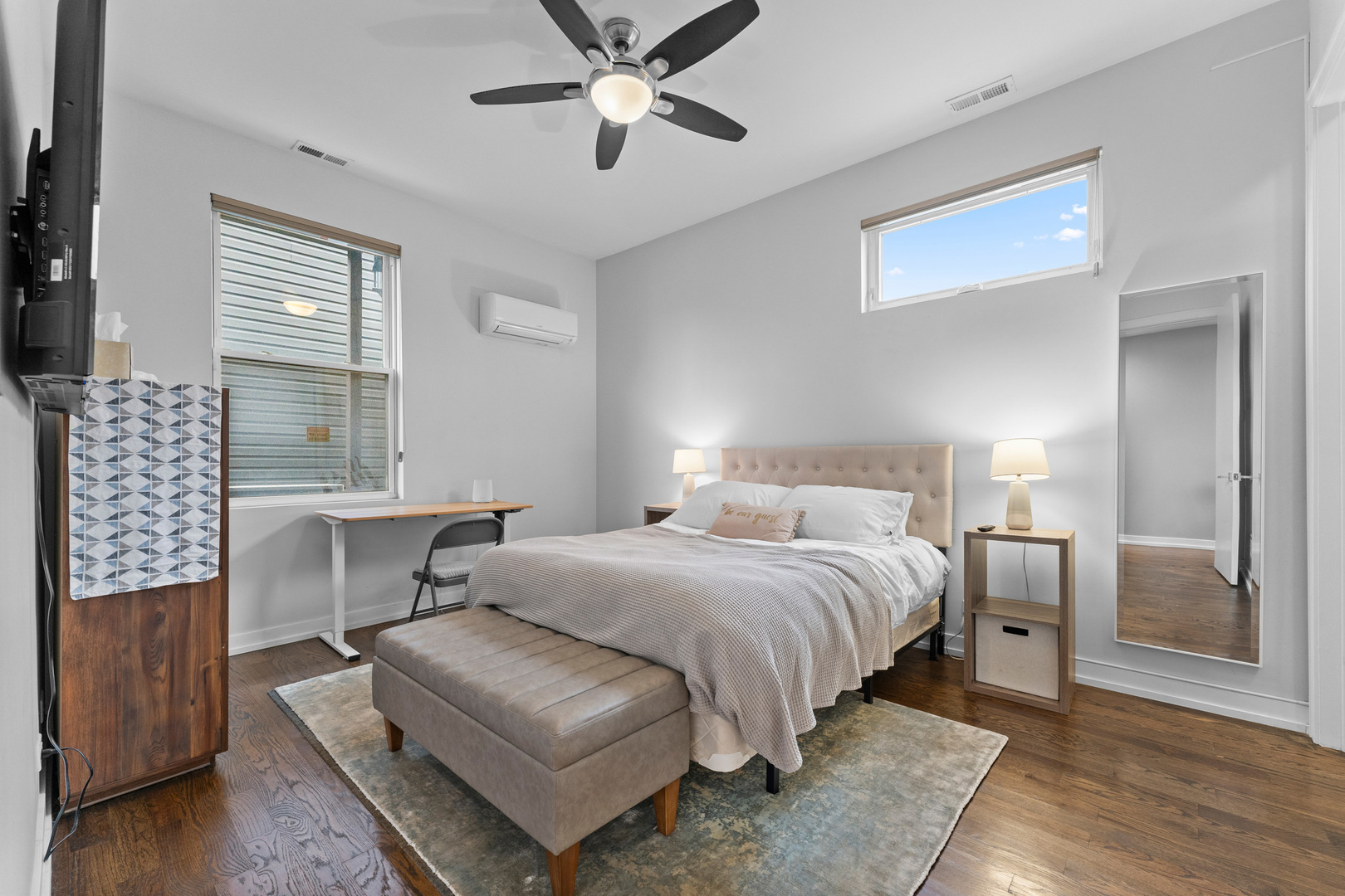 2437 W Jackson Boulevard