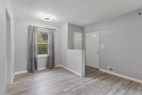 Tiny photo for 406 S Independence Avenue, Rockford, IL 61102 (MLS # 12499649)