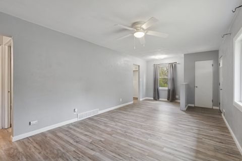 Tiny photo for 406 S Independence Avenue, Rockford, IL 61102 (MLS # 12499649)