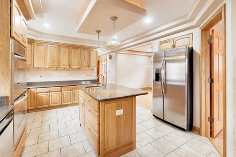 Tiny photo for 5731 S Newland Avenue, Chicago, IL 60638 (MLS # 12604783)