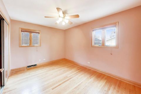 Tiny photo for 5731 S Newland Avenue, Chicago, IL 60638 (MLS # 12604783)