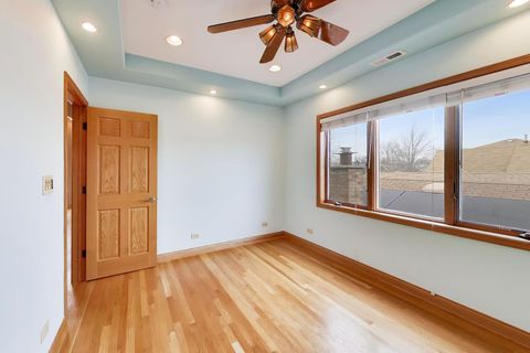 Tiny photo for 5731 S Newland Avenue, Chicago, IL 60638 (MLS # 12604783)