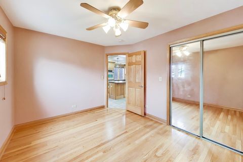 Tiny photo for 5731 S Newland Avenue, Chicago, IL 60638 (MLS # 12604783)
