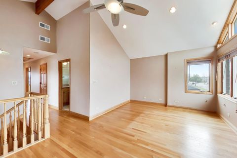 Tiny photo for 5731 S Newland Avenue, Chicago, IL 60638 (MLS # 12604783)