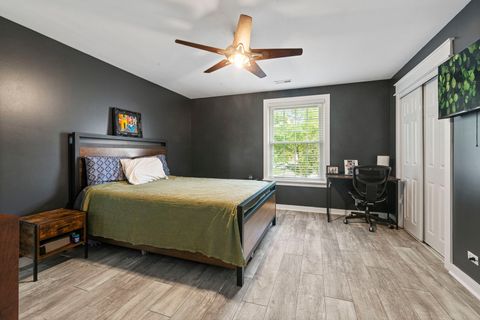 Tiny photo for 1940 Matthew Court #D, Elgin, IL 60123 (MLS # 12464077)