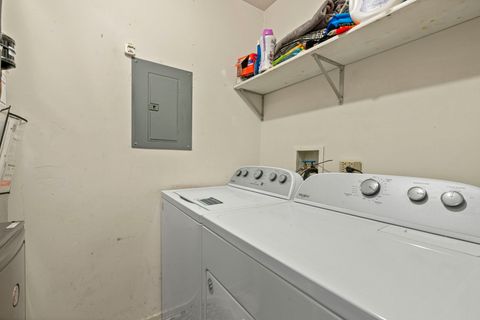 Tiny photo for 1940 Matthew Court #D, Elgin, IL 60123 (MLS # 12464077)