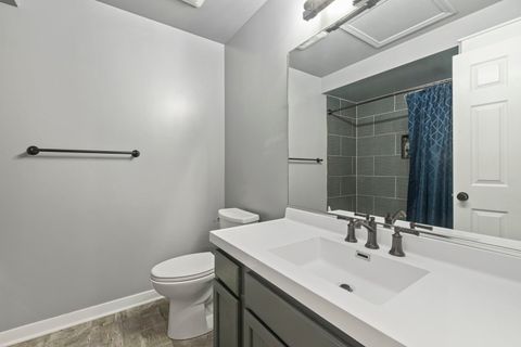 Tiny photo for 1940 Matthew Court #D, Elgin, IL 60123 (MLS # 12464077)