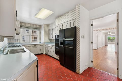 Tiny photo for 3920 N LAKE SHORE Drive #4N, Chicago, IL 60613 (MLS # 12414993)
