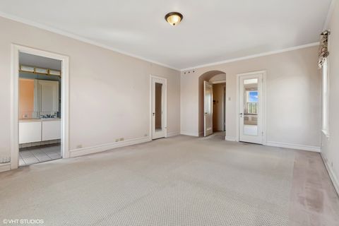 Tiny photo for 3920 N LAKE SHORE Drive #4N, Chicago, IL 60613 (MLS # 12414993)