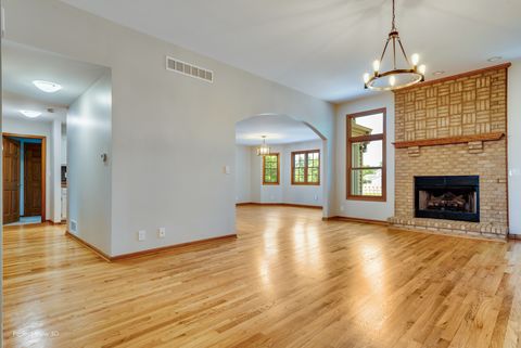 Tiny photo for 2335 Oakwood Lane, Marseilles, IL 61341 (MLS # 12062645)