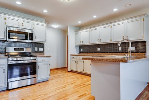 Tiny photo for 2335 Oakwood Lane, Marseilles, IL 61341 (MLS # 12062645)