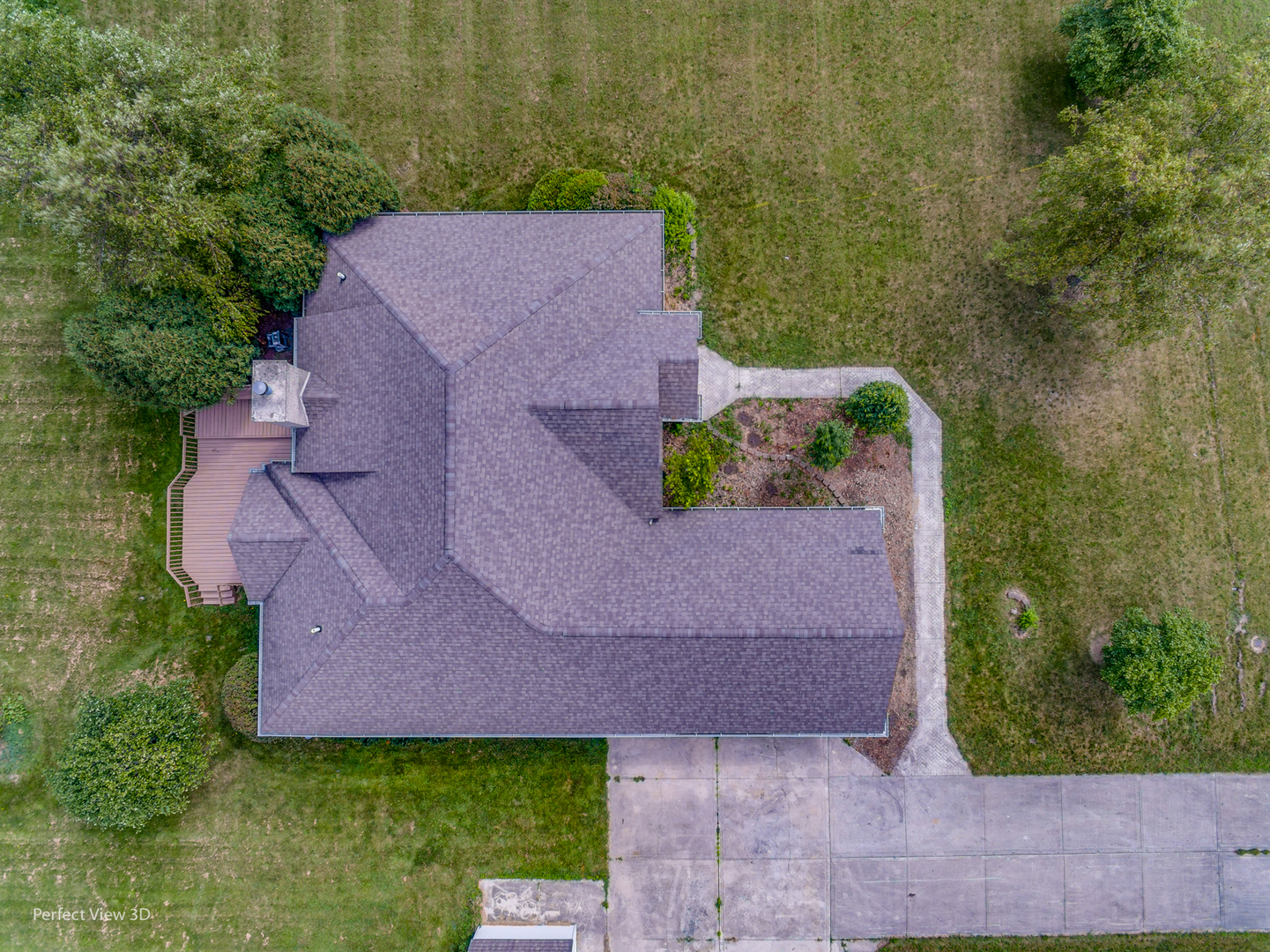 2335 Oakwood Lane