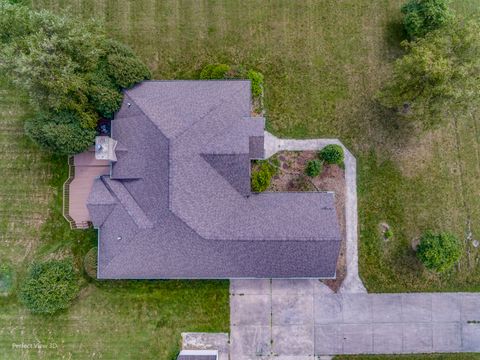 Tiny photo for 2335 Oakwood Lane, Marseilles, IL 61341 (MLS # 12062645)