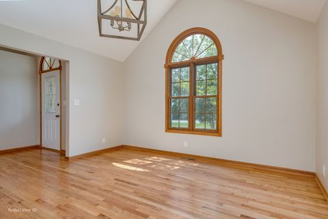 Tiny photo for 2335 Oakwood Lane, Marseilles, IL 61341 (MLS # 12062645)