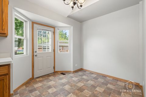 Tiny photo for 15450 Millard Avenue, Markham, IL 60428 (MLS # 12499490)